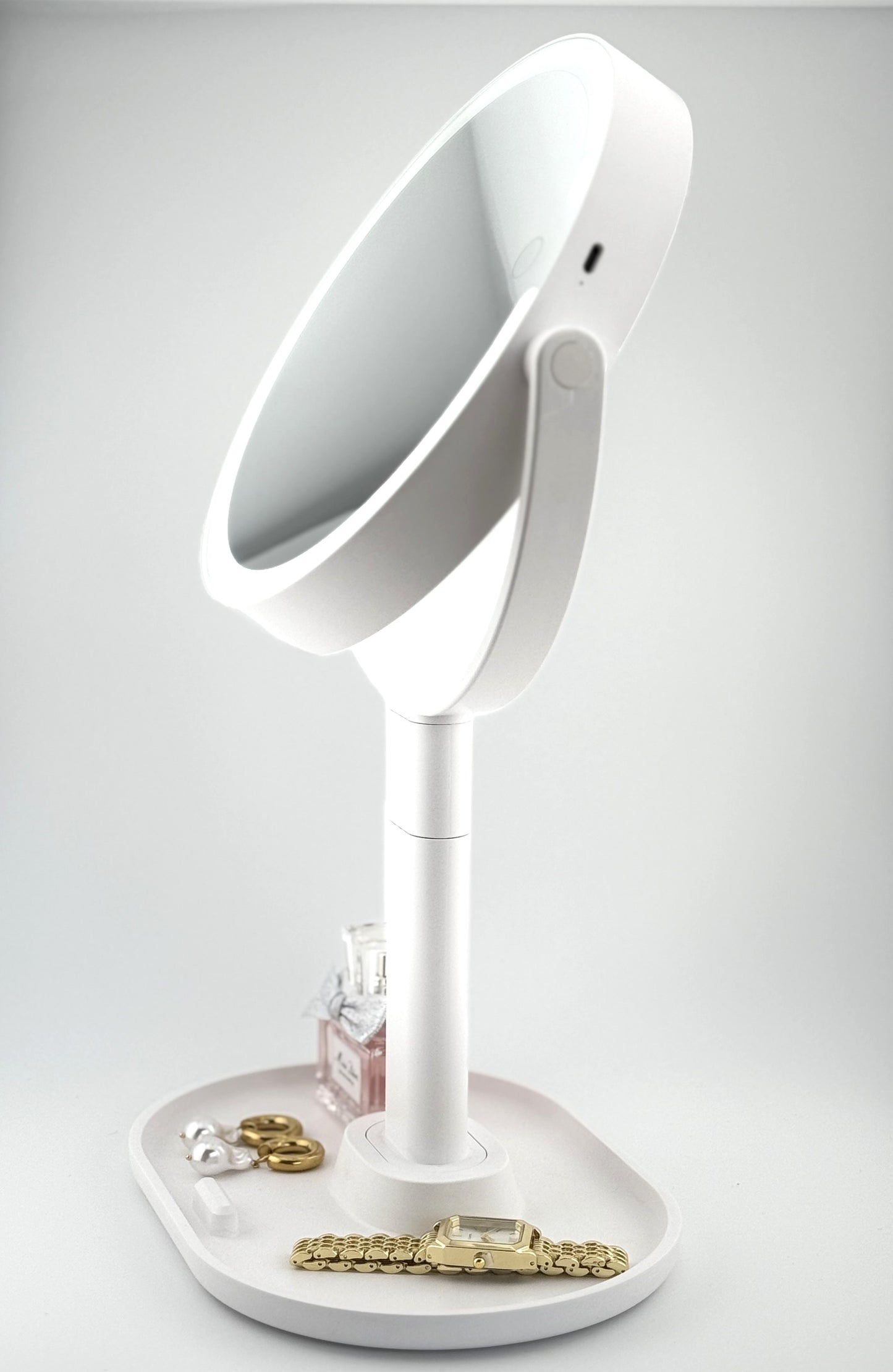 VANITY PRO - Profi LED-es sminktükör - Tökéles fény minden helyzetben
